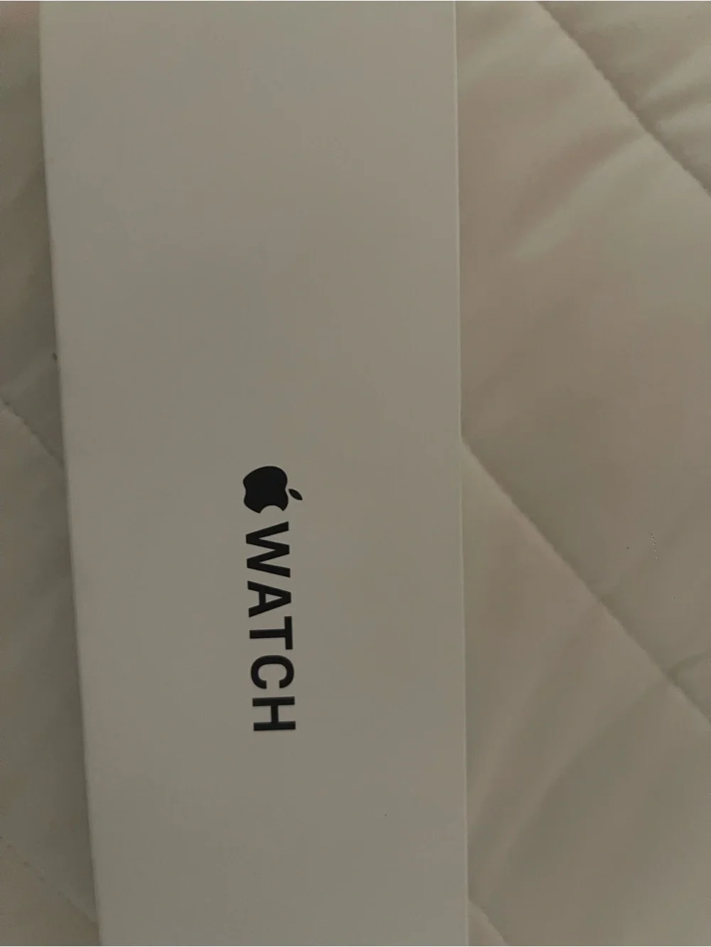 Brand NEW APPLE WATCH SE - GPS+ cellular (2024) midnight aluminum case sport ban
